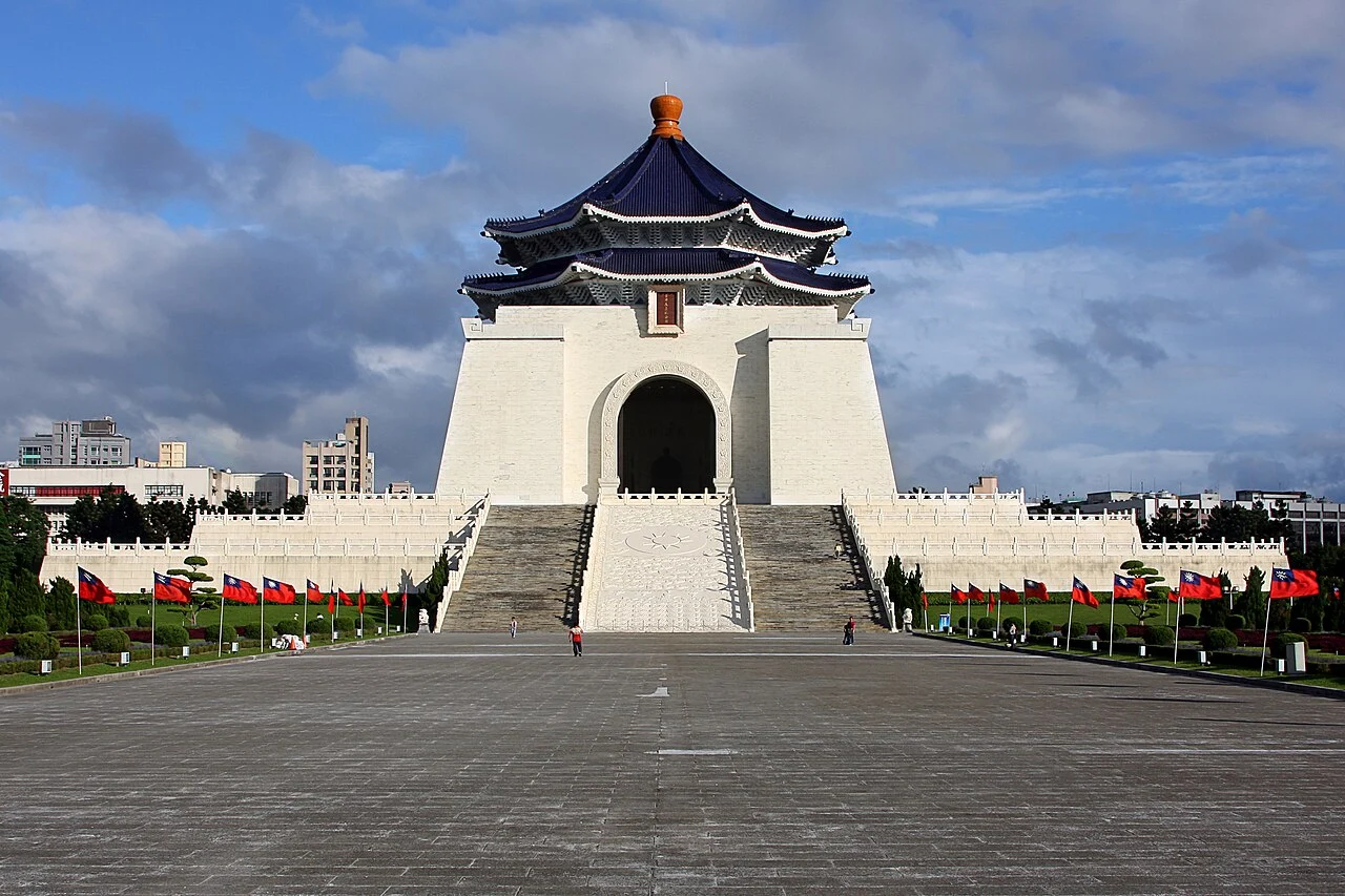 中正紀念堂と前の広場