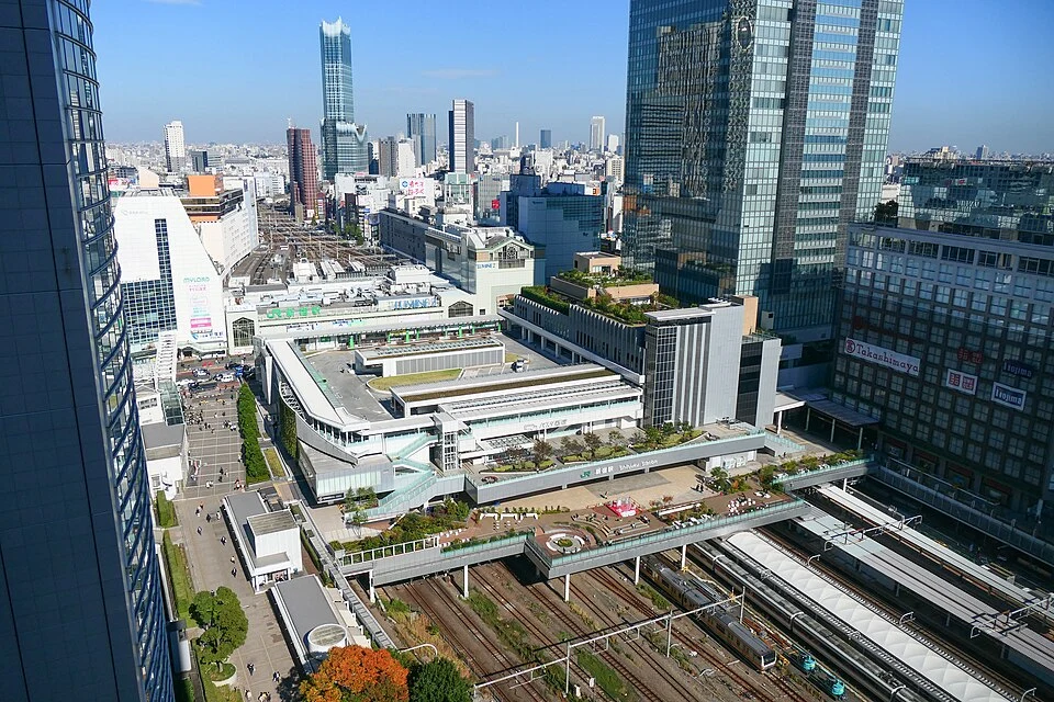 新宿駅南側の周辺