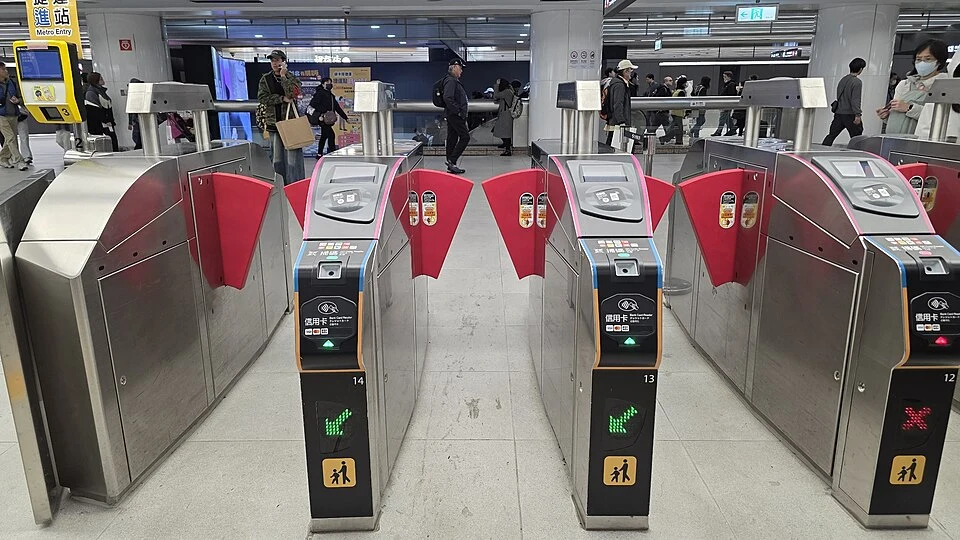 台北市内MRTの改札